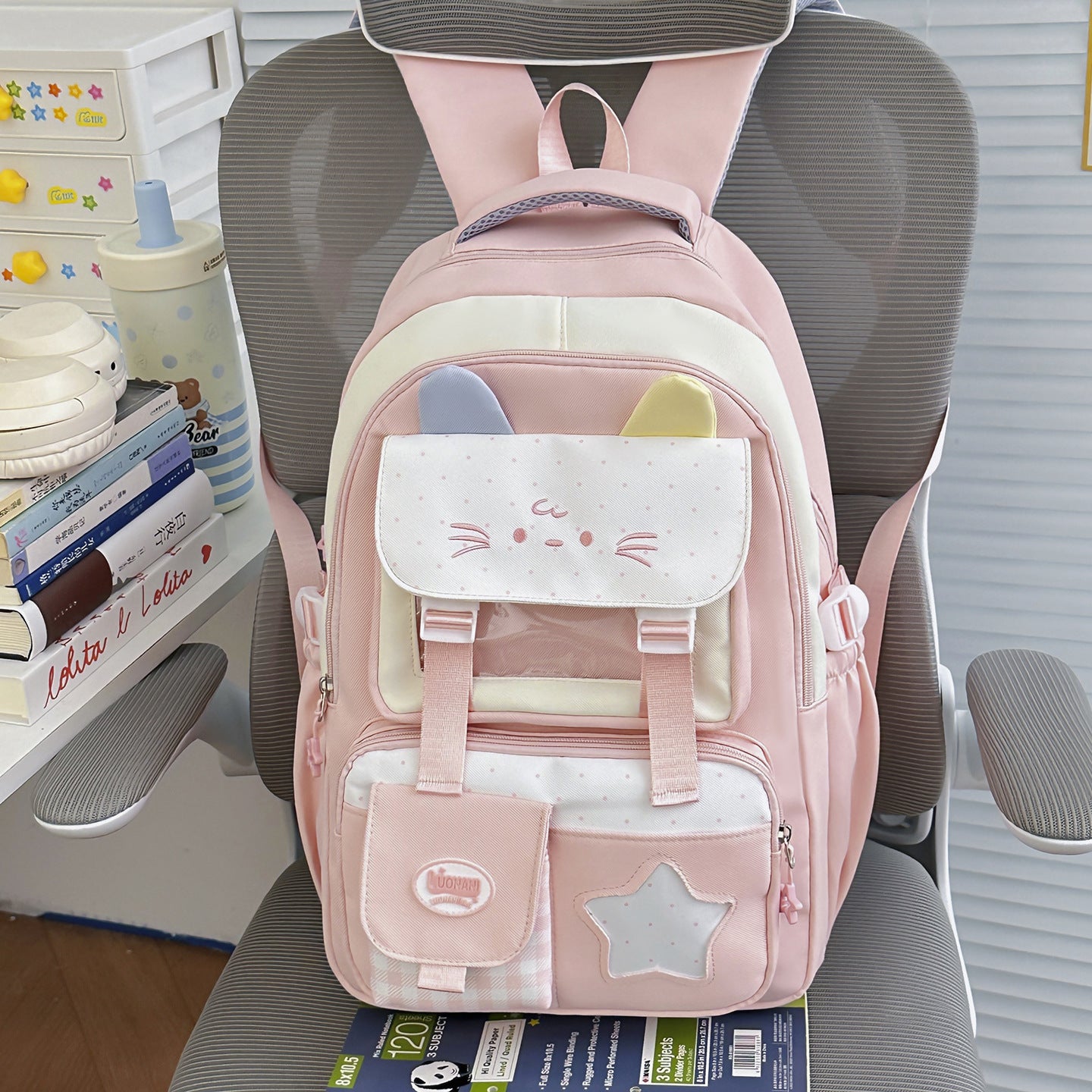 Süßer katzenohriger Schultasche