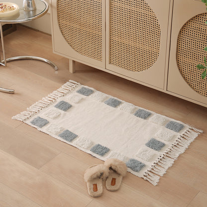 Gewebter Vorleger im Boho-Minimalstil mit kontrastiertem Tufting und Baumwollfransen Brehn