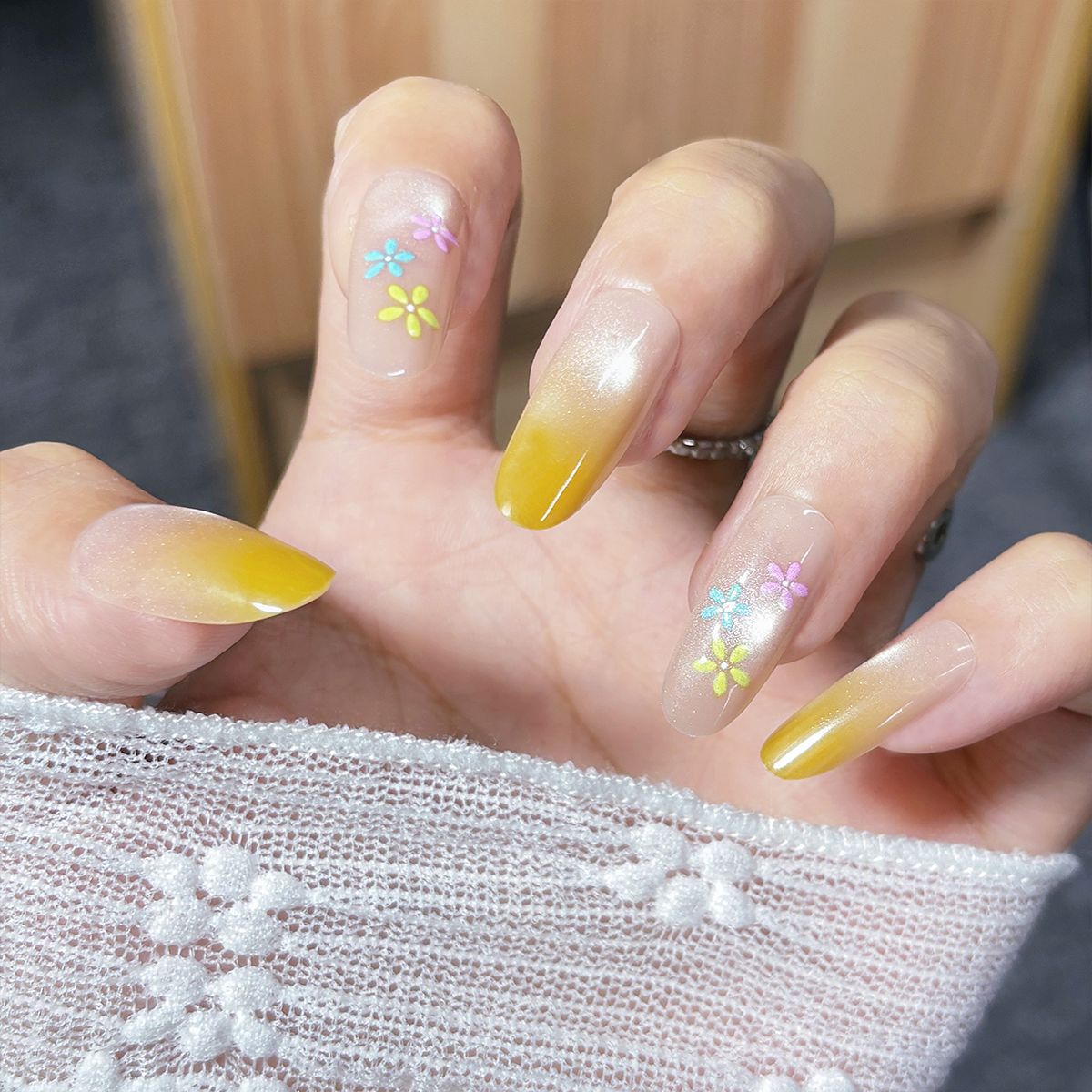 Dekorative Nagelspitzen Brehn