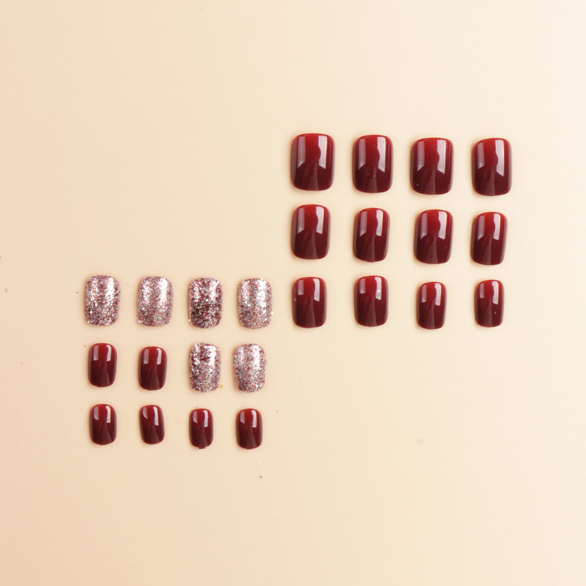 Glänzender Gel Press-On Nagel Set Brehn