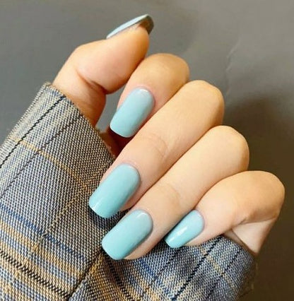 Langanhaltende Acryl-Nagelverlängerungen Brehn