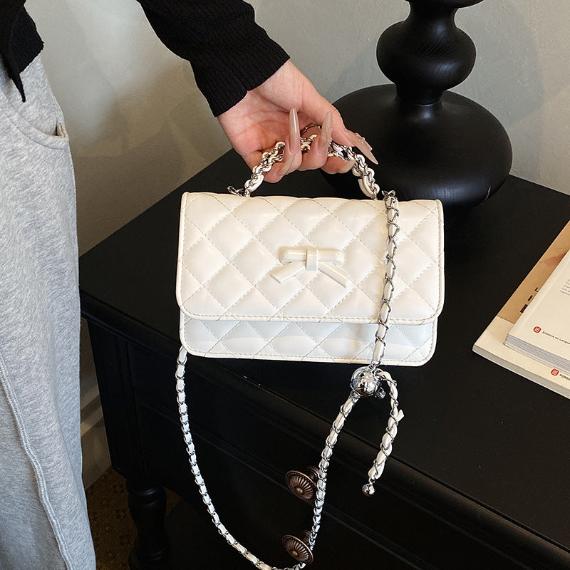 Gepolsterte Tasche mit Bow-Detail Brehn