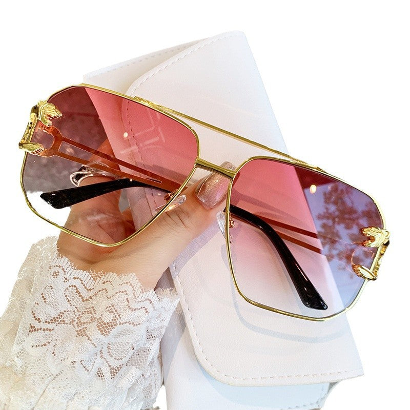 Damen quadratische Sonnenbrille mit luxuriösem Metallrahmen Brehn