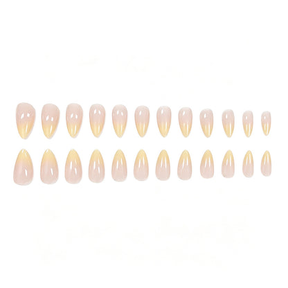 Ombre Mandelbaumförmige Nagelverlängerungen Brehn