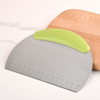 Ergonomischer Teigschaber Aus Edelstahl mit Integrierter Messskala Brehn