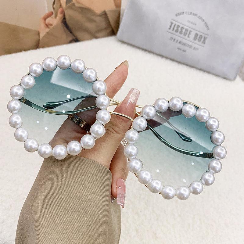 Damen große Sonnenbrille mit perlverziertem Rahmen Brehn
