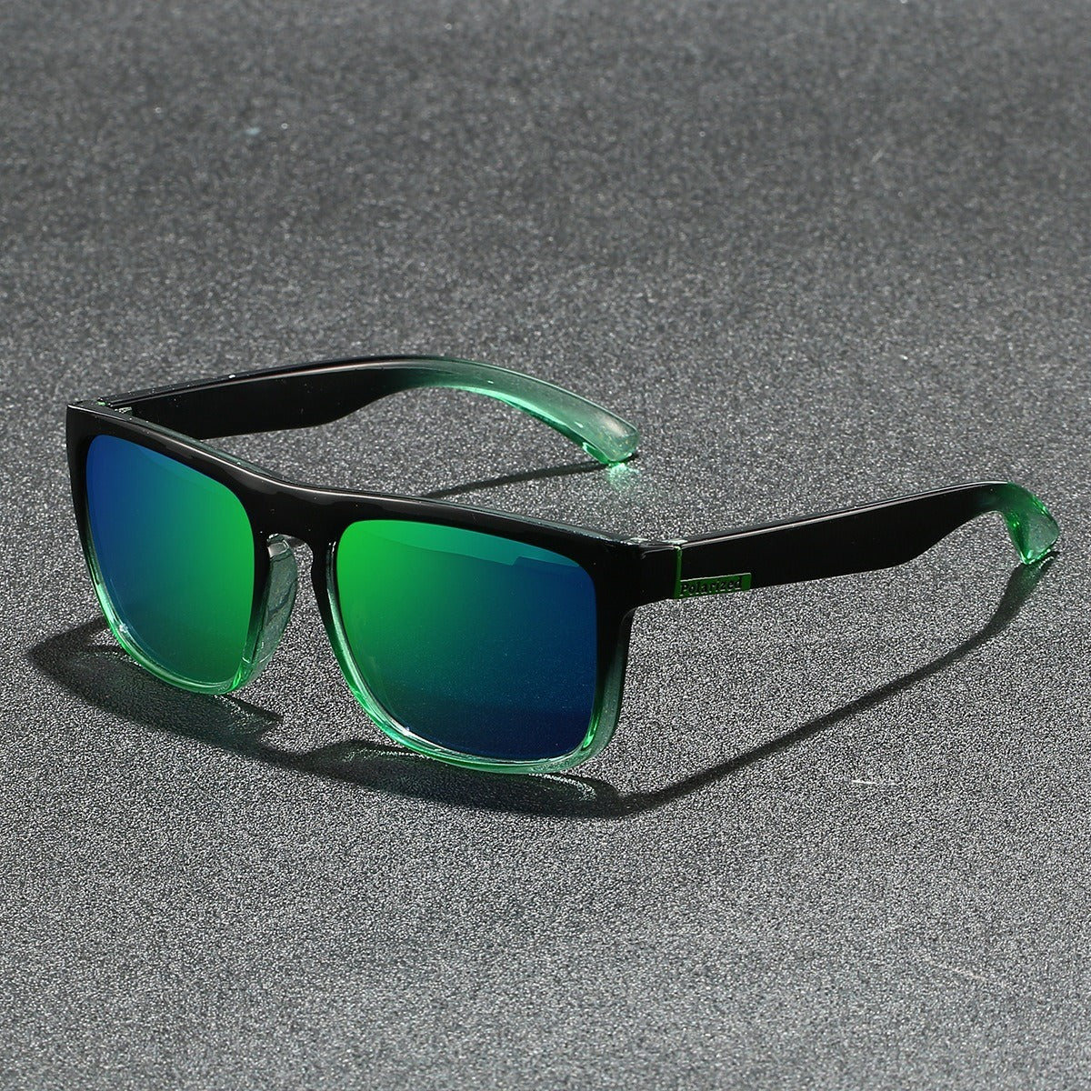 Unisex nan polarisierte Sportsonnenbrille mit robustem Kunststoffrahmen und ergonomischen Bügeln Brehn