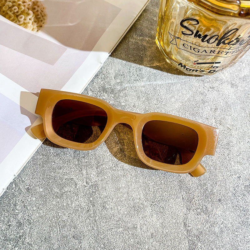 Damen modische Sonnenbrille mit auffälligem Design Brehn