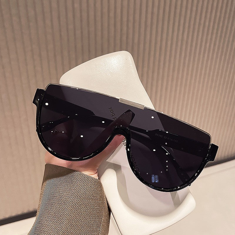 Damen Modische Oversized-Sonnenbrille mit innovativem Design Brehn