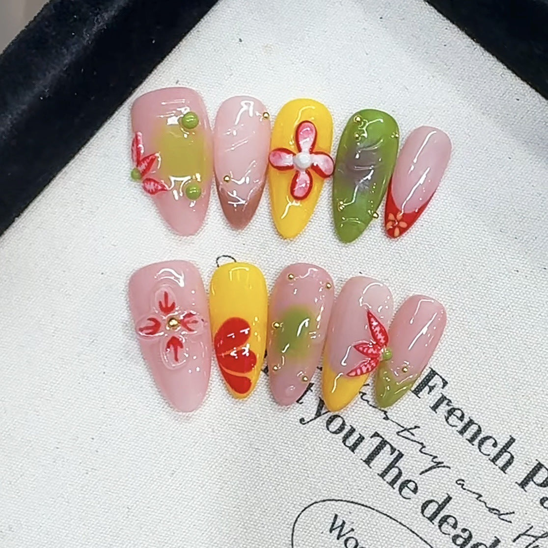 Künstlerisches Floral-Design Press-On Nagelkunst Set Brehn