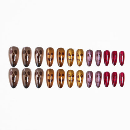 Kreatives Halloween Kunstnagelset mit ausführlichem Grusel-Design Brehn
