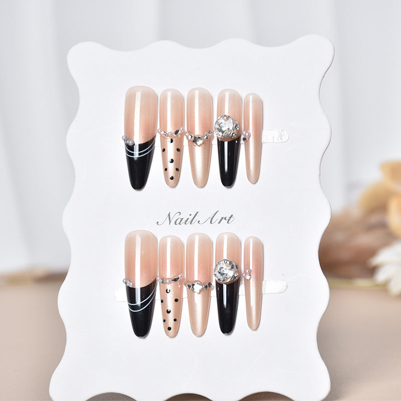 Glamorous Herz-Themen Press-On Nagel Set Brehn