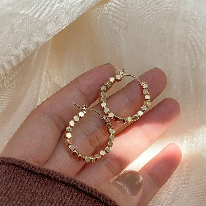 Elegante Creolenohrringe mit Funkelnden Kristallen Brehn