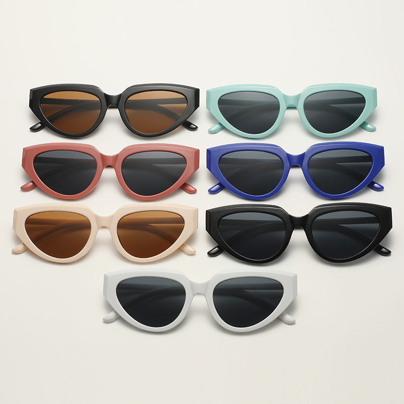Damen stylische Cat-Eye Sunglasses mit strapazierfähigem Kunststoffrahmen Brehn