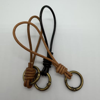 Handgemachter Leder-Schlüsselanhänger Brehn