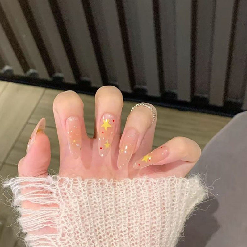 Glänzendes Nagelkunstset mit funkelnden Glitzerakzenten Brehn