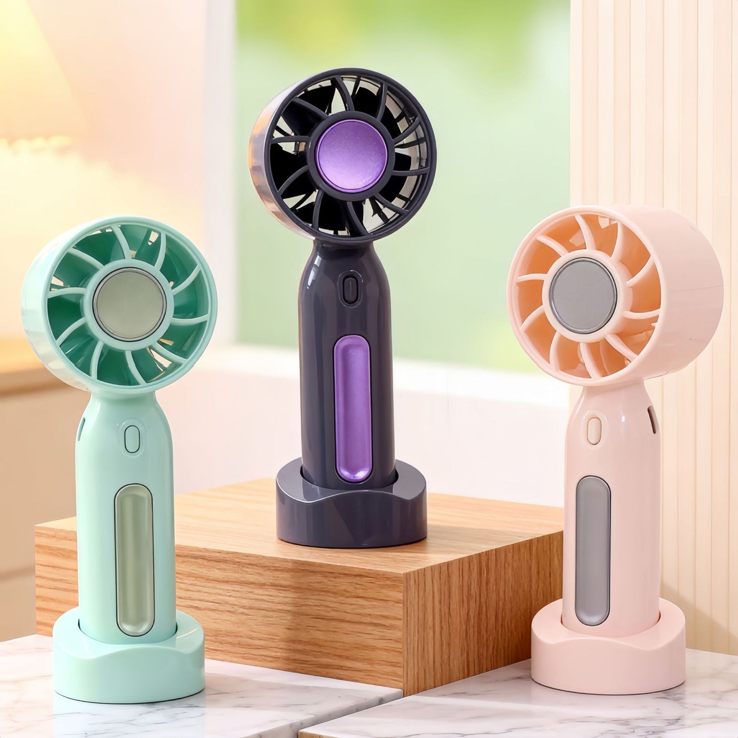 Damen Tragbarer Mini-Ventilator mit USB-Ladefunktion und flexibel einstellbarer Neigungsposition Brehn