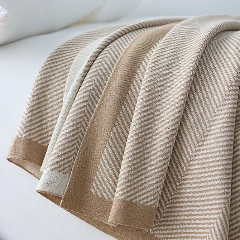 Luxuriöse Chevron Strickdecke Brehn
