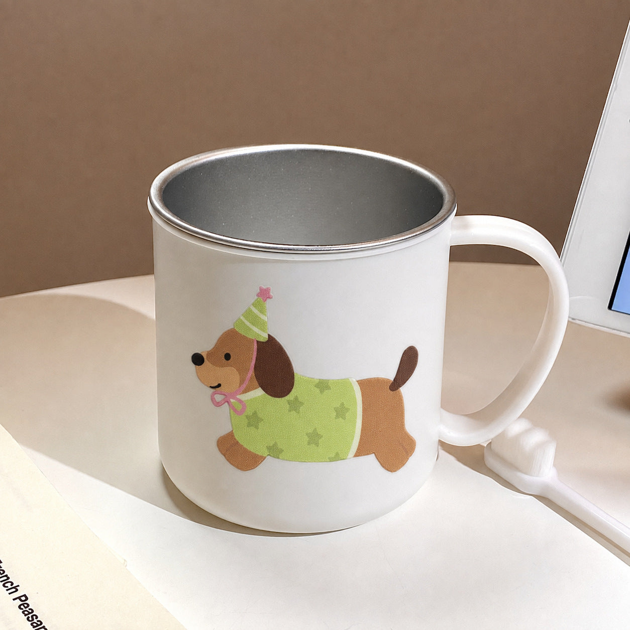 Keramiktasse mit Charmantem Hundemotiv Brehn