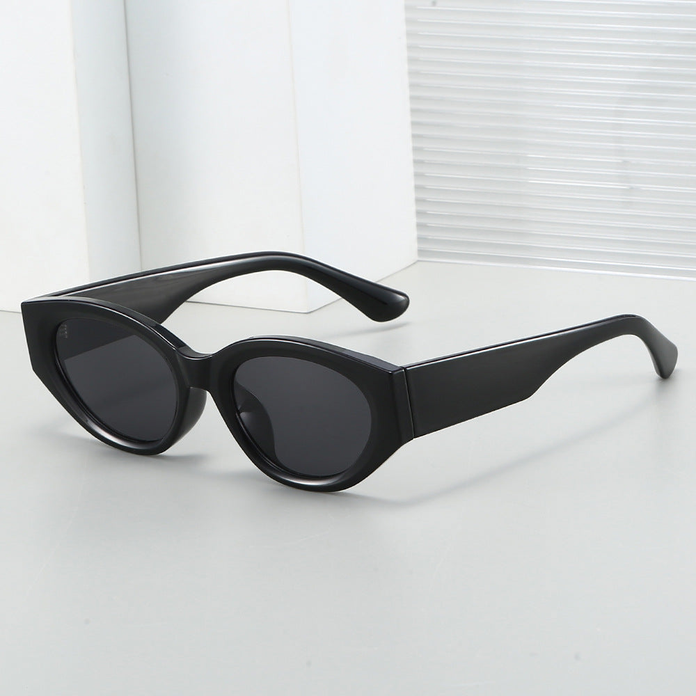 Damen Cat-Eye Sonnenbrille mit modernem, transparentem Rahmen und UV-Schutz Brehn