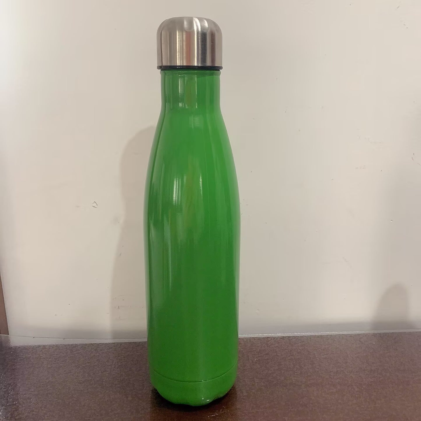 Isolierte Edelstahl-Wasserflasche Brehn
