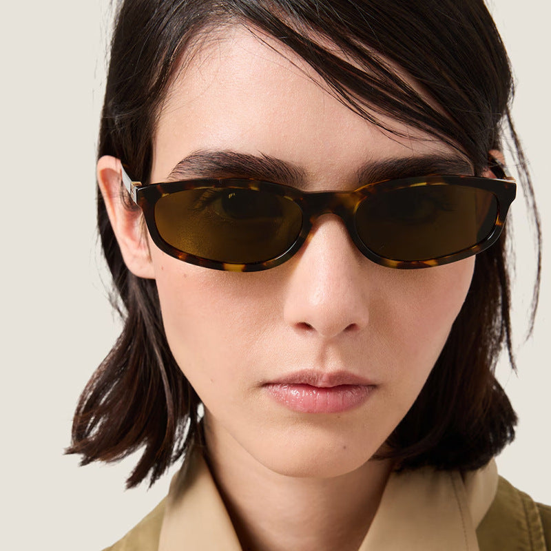 Damen modische Sonnenbrille mit elegantem Design Brehn