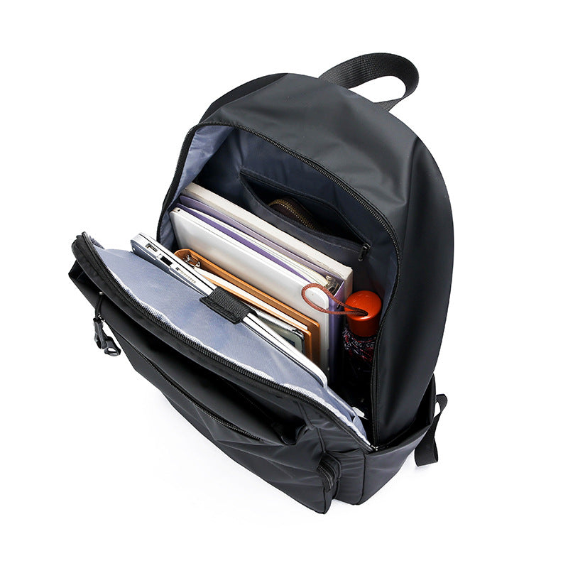 Multifunktionaler Rucksack mit Hybridem Design und Wasserdichten Eigenschaften Brehn