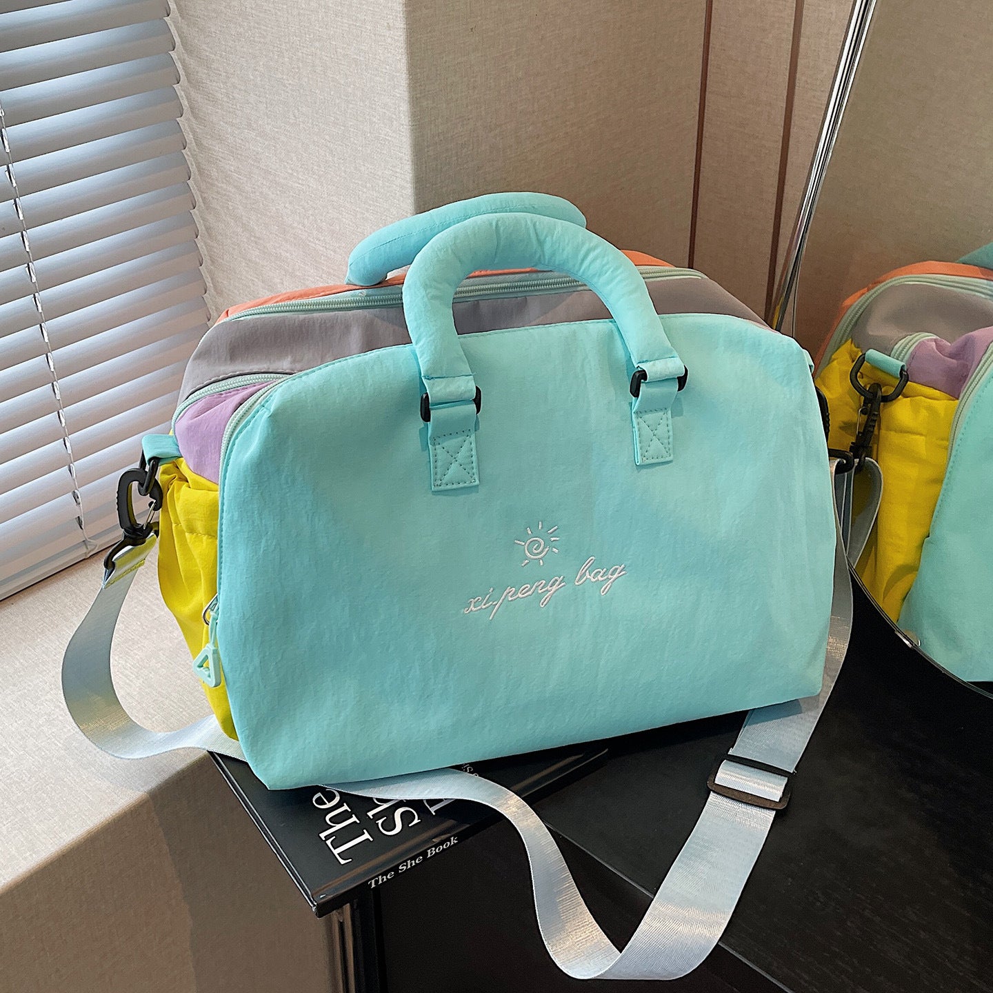 Stylische Mehrfarbige Reisetasche Brehn