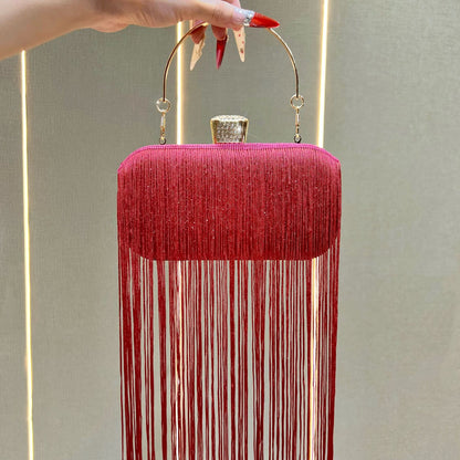Fransen Detail Abend-Clutch