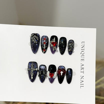 Gothic-inspirierte dekorative Press-On-Nagelkunst-Set