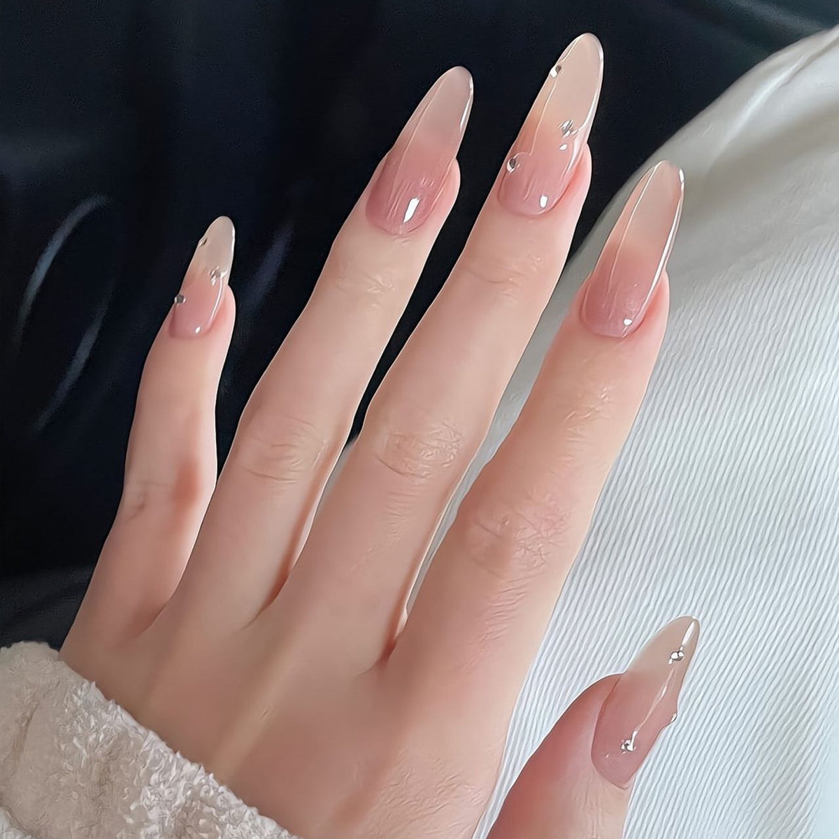 Glänzendes Nagelset Brehn