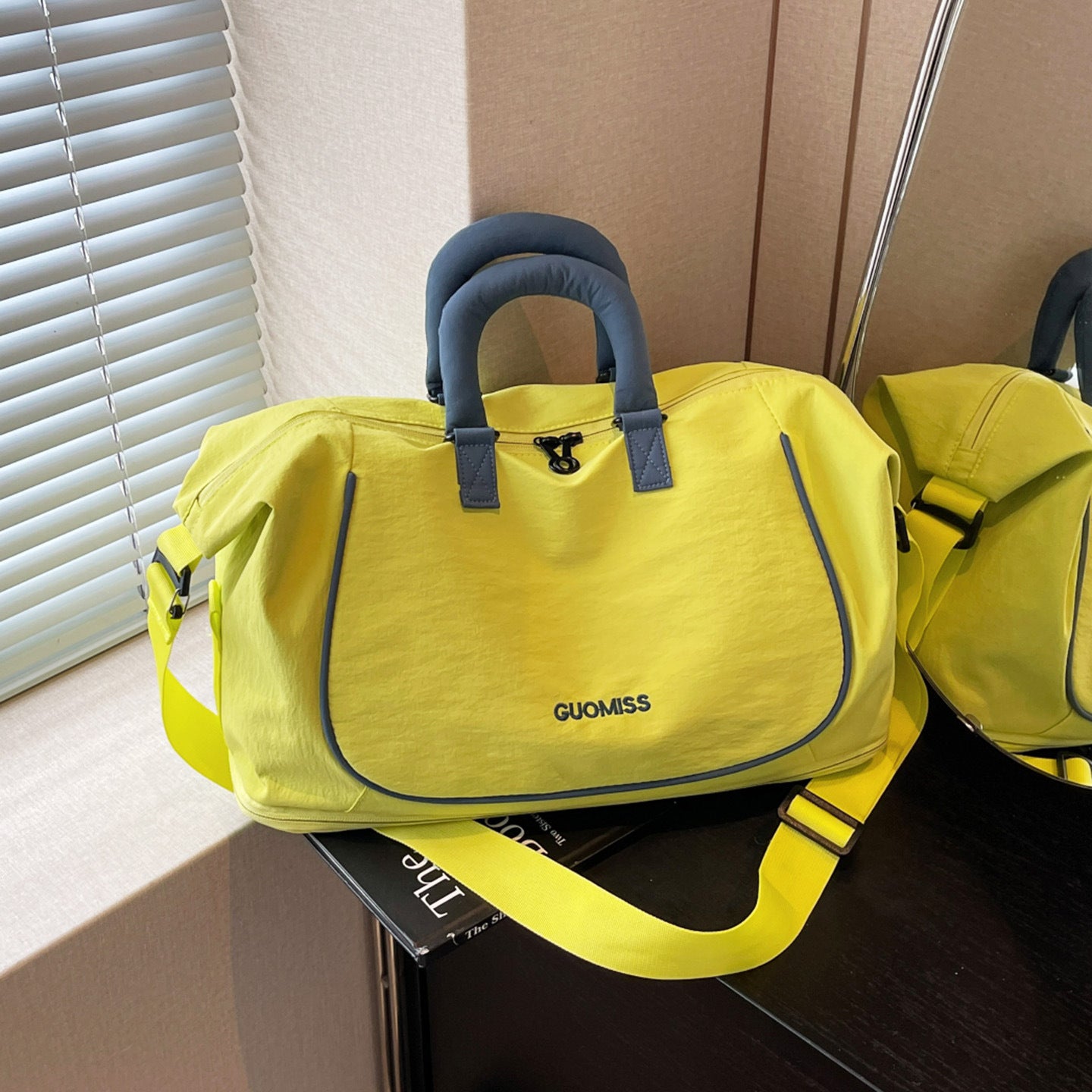 Vielseitige multifunktionale Fitness- und Reisetasche Brehn
