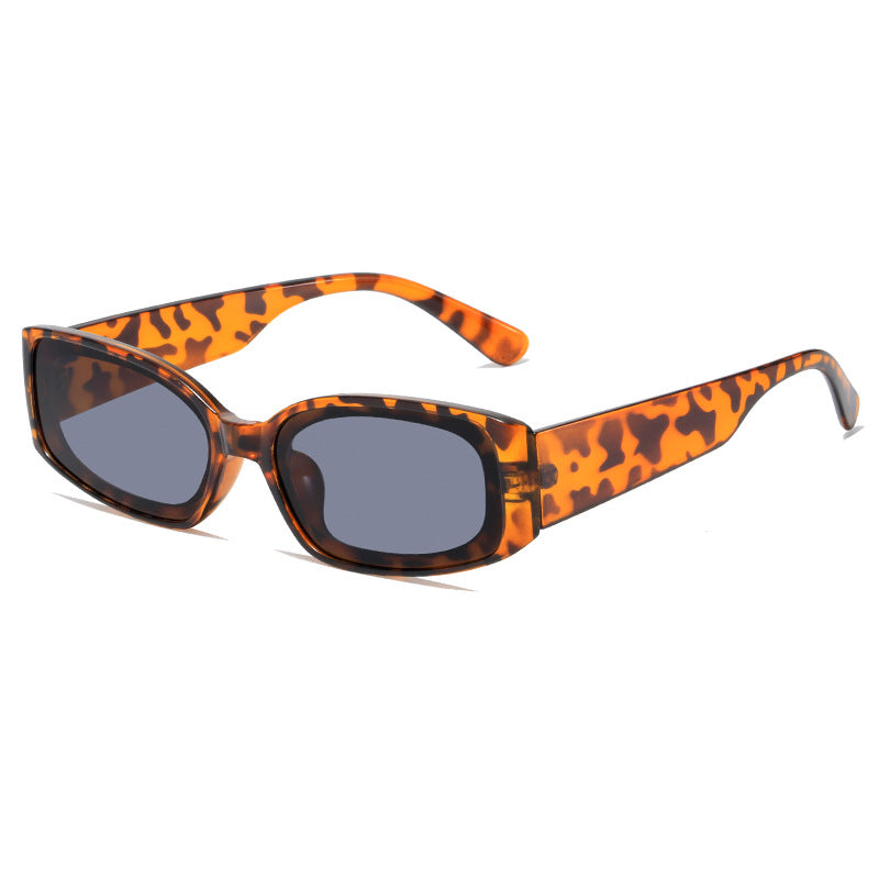 Damen modische Sonnenbrille im futuristischen Design Brehn
