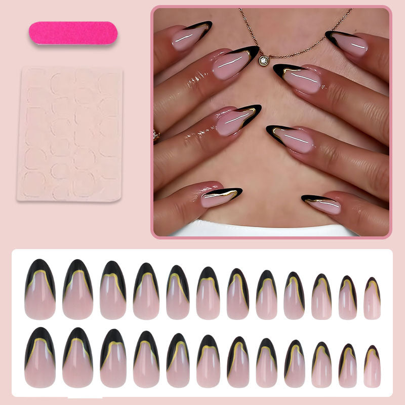 Kunstnagelset mit elegantem Schwarz-Weiß-Spitzen Akzent Brehn
