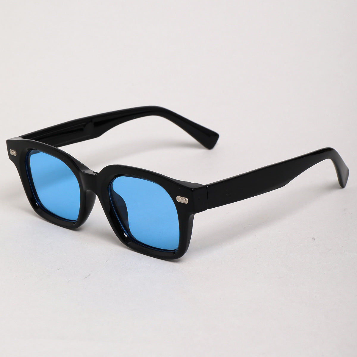 Damen Sonnenbrille im trendigen Retro-Design Brehn