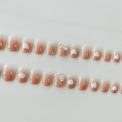 Herz-inspiriertes florales Nagelkunstset