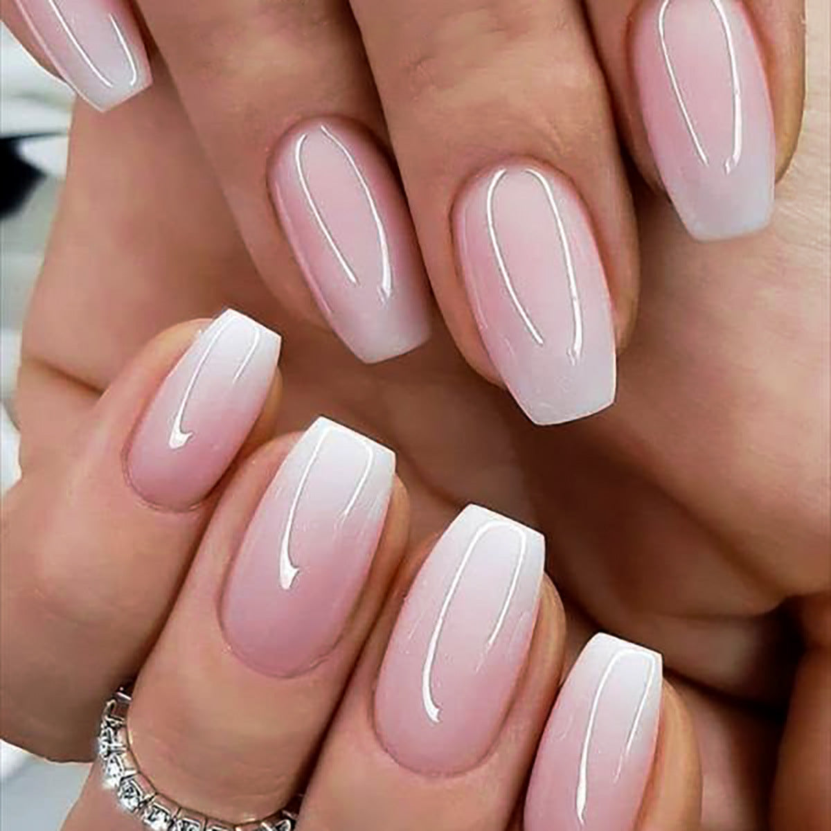 Elegante Lange Quadratische Spitzen Nagelverlängerungen Brehn
