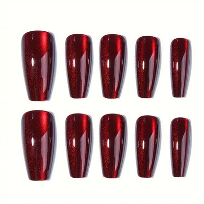 Premium Detaillierte Press-On Nagelkunst Brehn