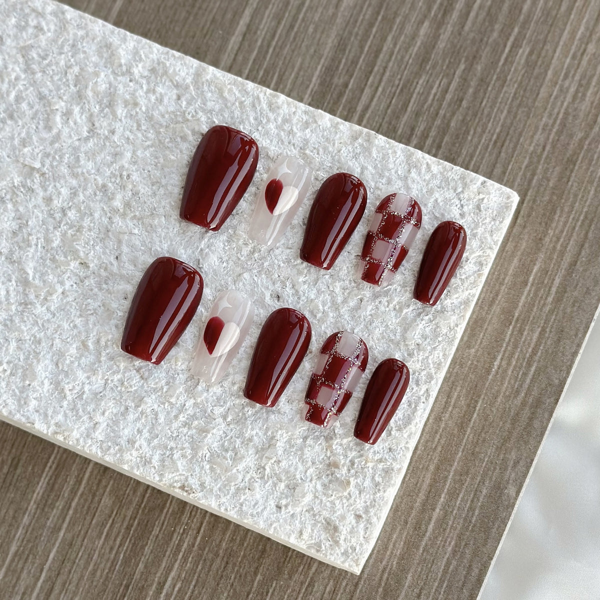 Dekoratives Herz-Applikation Press-On Nagelset