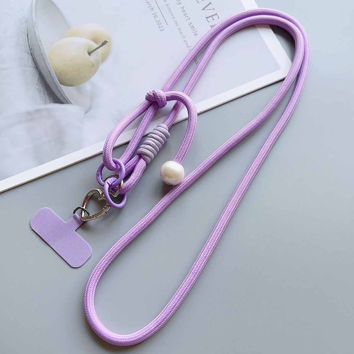 Dekoratives Halsband für ID-Halter Brehn