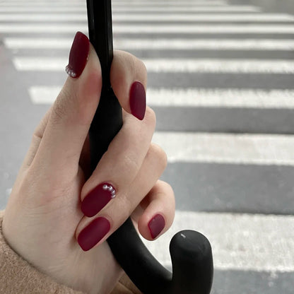 Elegante matte Press-On Nail Art Brehn