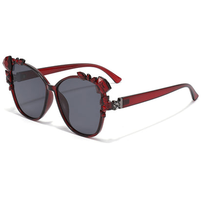 Glamouröse Cat-Eye-Sonnenbrille mit Kristallverzierungen Brehn