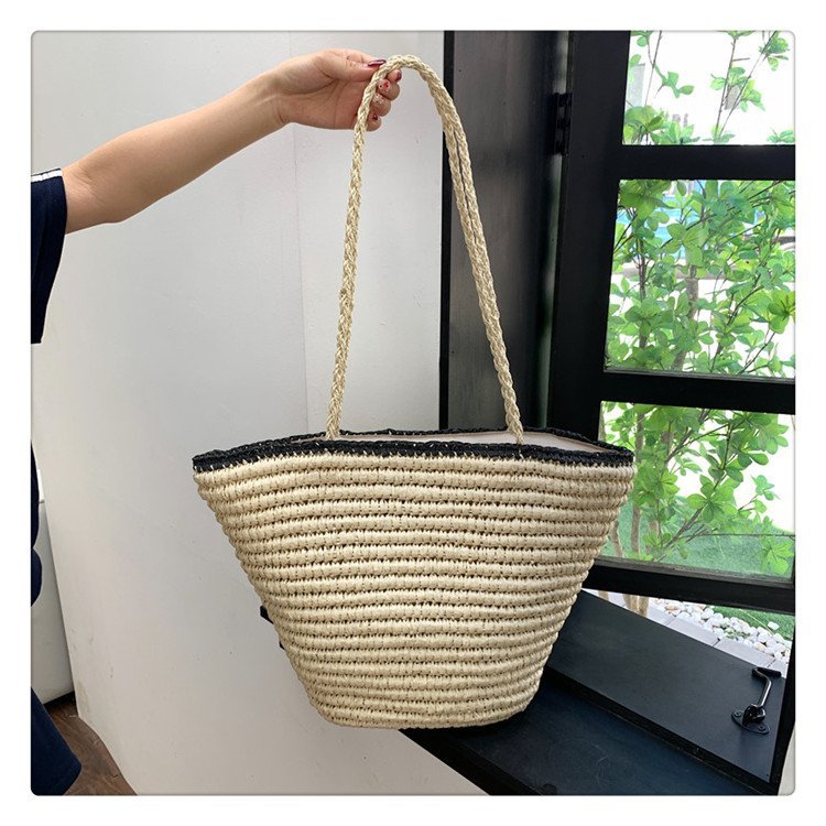 Handgefertigte Strandtasche mit Breitem Boden und Festem Griff Brehn