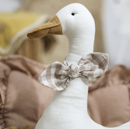 Handgemachte Bio-Baumwolle Hasen Plüschpuppen mit abnehmbaren Outfits