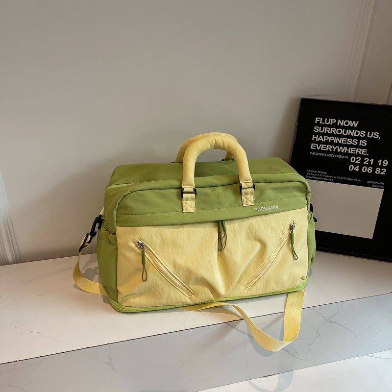 Geräumige vielseitige Reisetasche