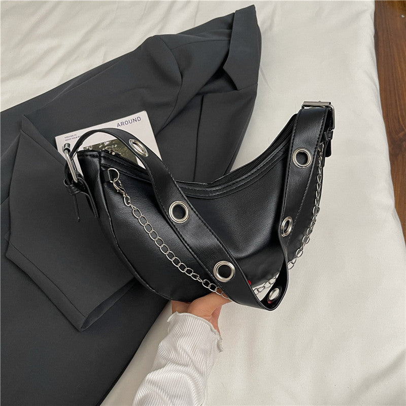 Moderne Hobo-Tasche mit Kettenhenkeln Brehn