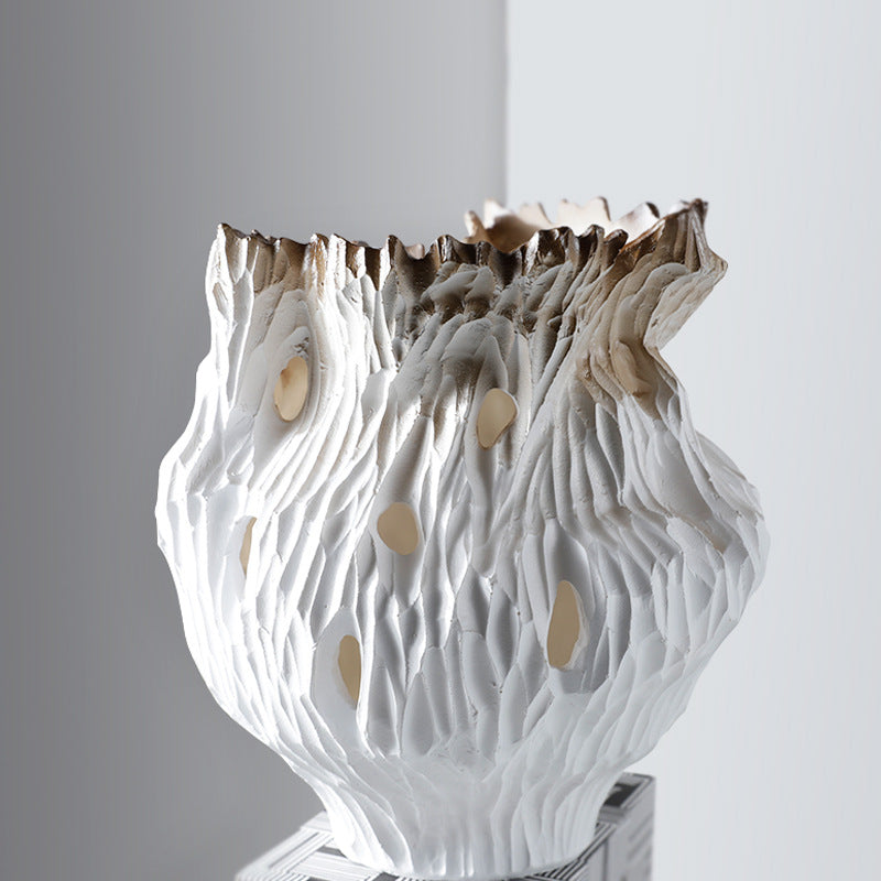 Texturiertes Keramikkissen-Vase