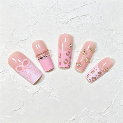 Schmucke Press-On Nagelspitzen Kollektion Brehn