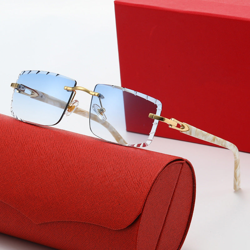 Damen modische quadratische Sonnenbrille mit goldenem Metallakzent und edlem Rahmen Brehn