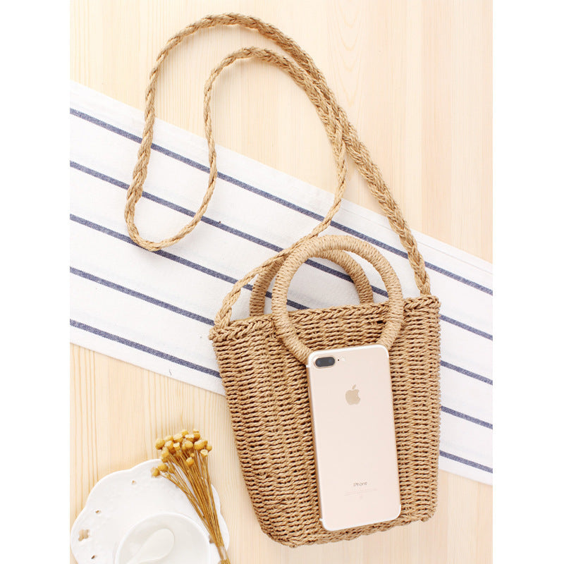 Handtasche Aus Geflochtenem Naturmaterial mit Rundem Griff Brehn